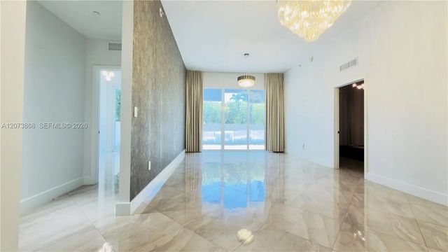 3 of 44 - 600 Ne 27th Street #604, Miami, FL