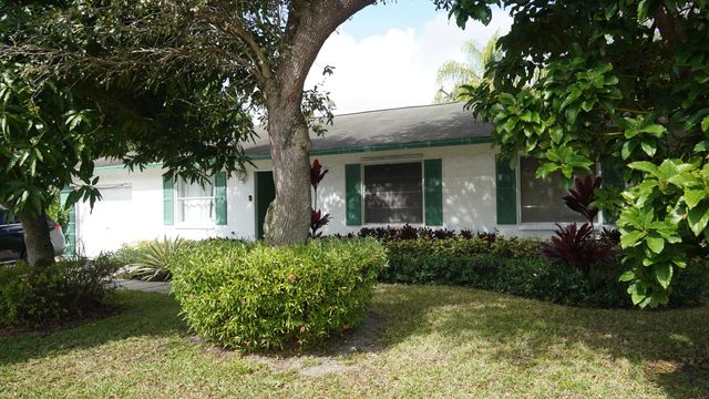2 of 36 - 5805 Bosque Lane, West Palm Beach, FL