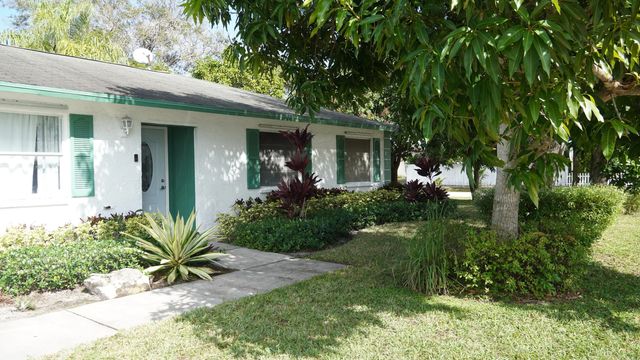 5 of 36 - 5805 Bosque Lane, West Palm Beach, FL