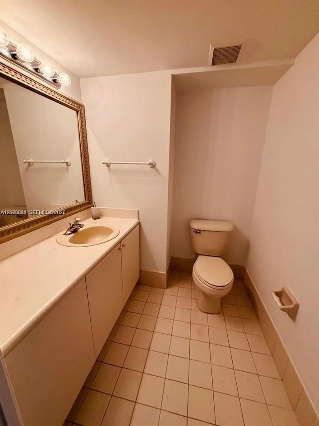 4 of 20 - 7080 Nw 177th Street #201-13, Hialeah, FL