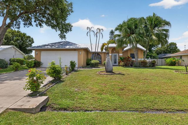 2252 Se Mcmaster Street, Port St. Lucie