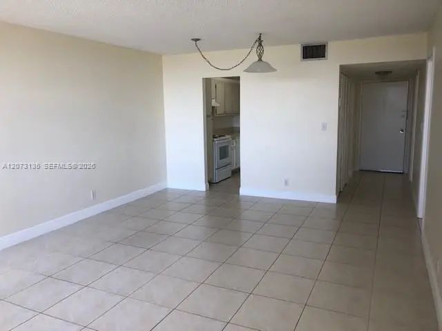 3 of 13 - 2025 Ne 164th Street #801, North Miami Beach, FL