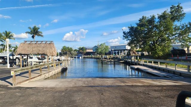 5 of 7 - 150 Smallwood Drive #6, , FL
