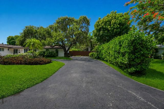3 of 63 - 8520 Sw 151st Street, Palmetto Bay, FL