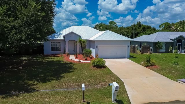 2742 Sw Slade Place, Port St. Lucie