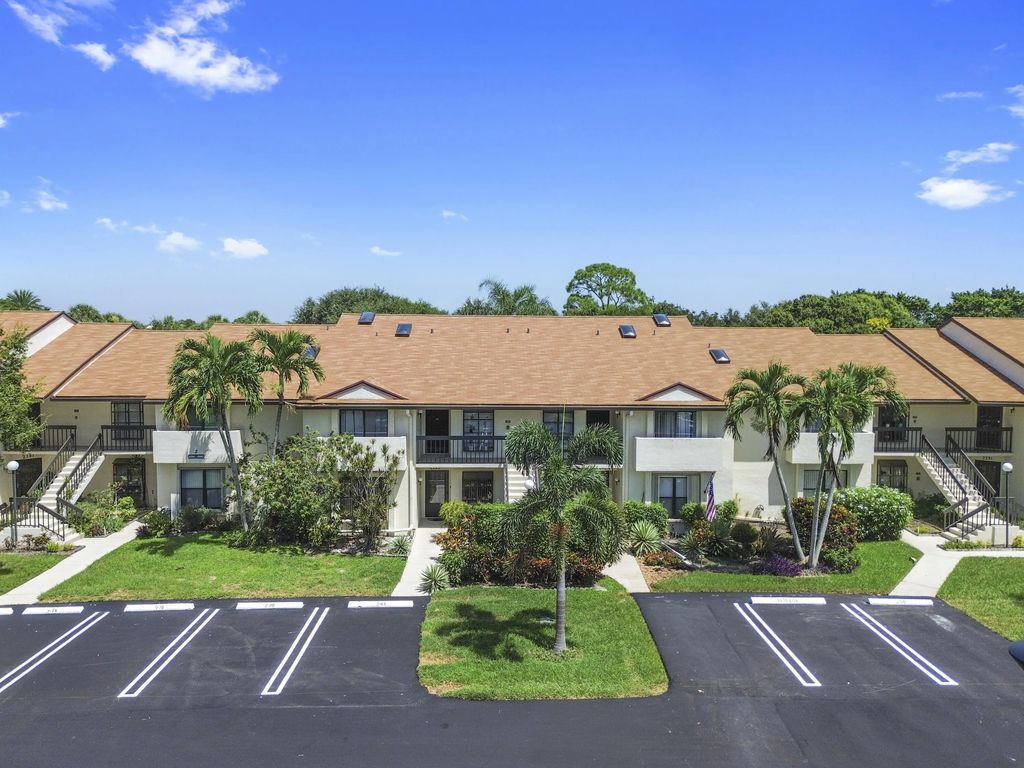3385 Lucerne Park Drive, Greenacres