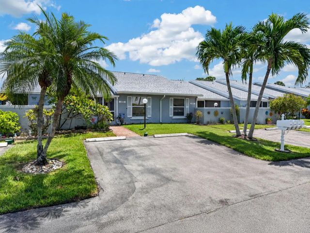 3 of 44 - 4450 Lucerne Villas Lane, Lake Worth, FL