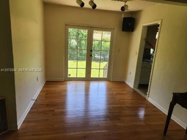 4 of 13 - 448 Cadagua Avenue, Coral Gables, FL
