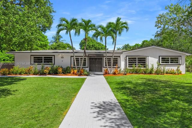 8261 Sw 142nd Street, Palmetto Bay