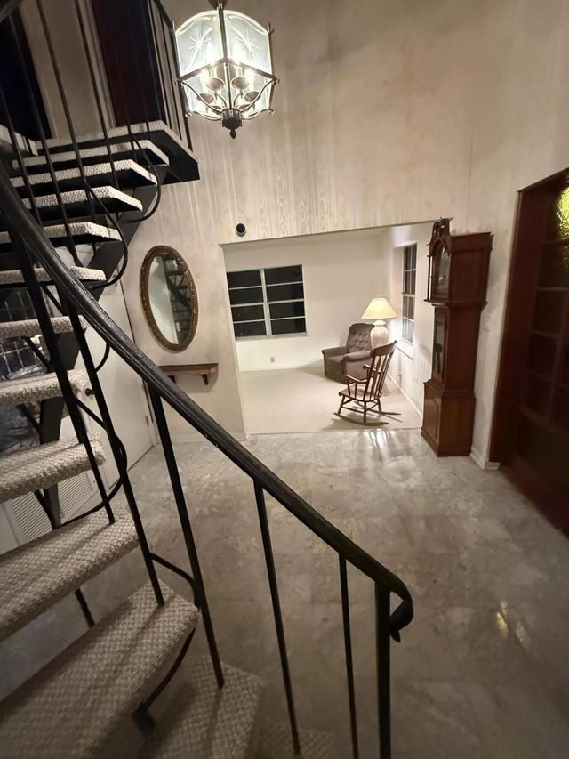 5 of 39 - 1916 Harbourview Drive, Fort Lauderdale, FL