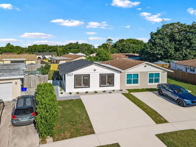 5937 Caribbean Boulevard, West Palm Beach