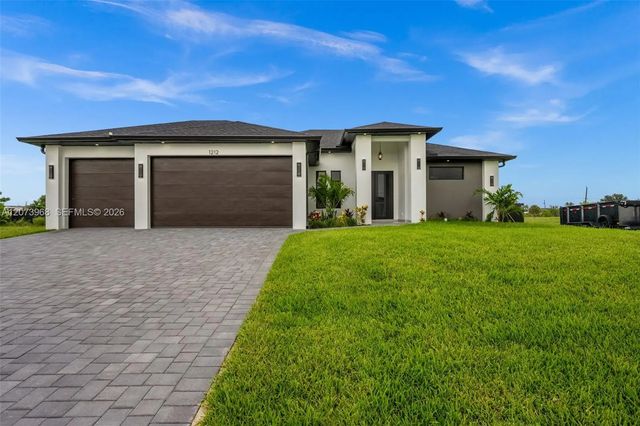 1212 Nw 33rd Place, Cape Coral