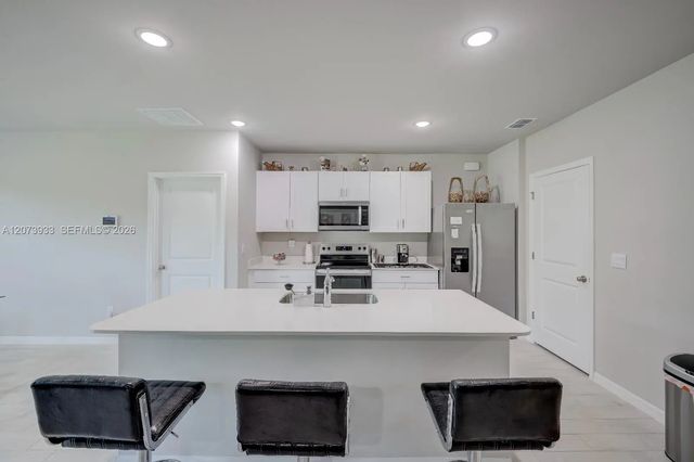 5 of 28 - 2949 Ernest Way, Lehigh Acres, FL
