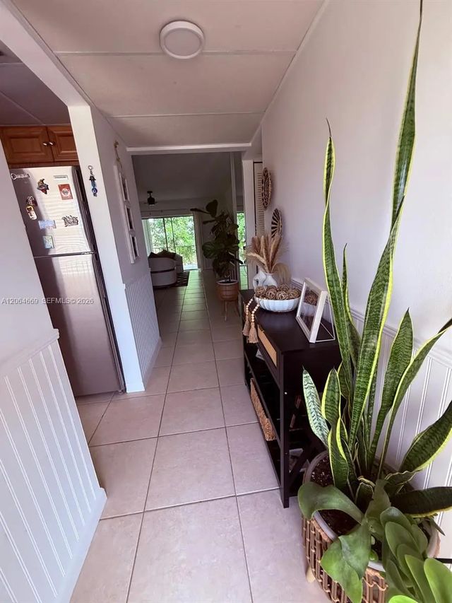 3 of 16 - 1055 Country Club Drive #402, Margate, FL