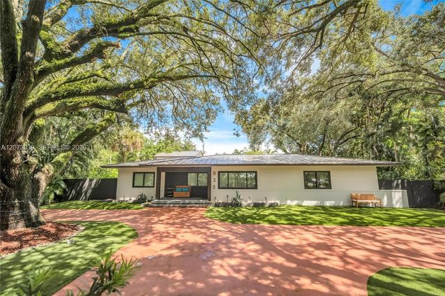 2 of 50 - 835 Ne 120th Street, Biscayne Park, FL