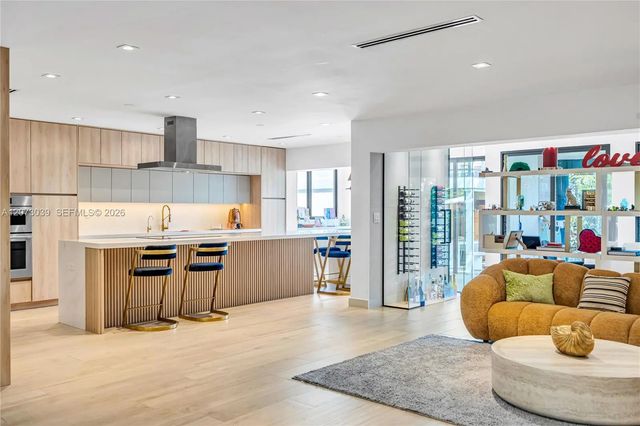 5 of 50 - 835 Ne 120th Street, Biscayne Park, FL