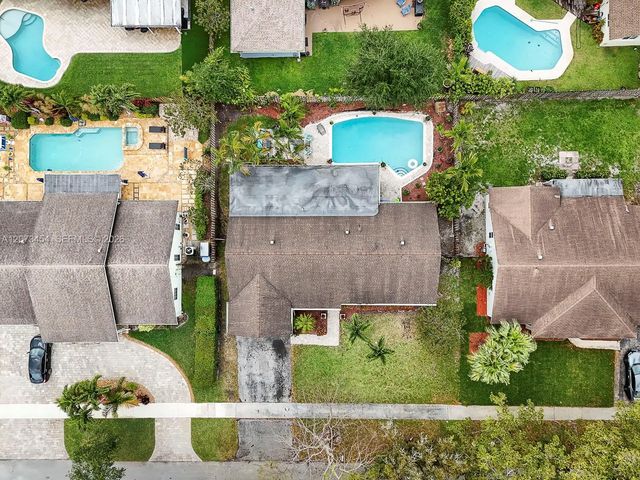 3 of 30 - 5009 Sw 104th Avenue, Cooper City, FL