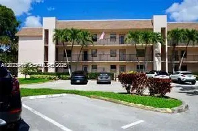 2 of 65 - 9360 Sunrise Lakes Boulevard #302, Sunrise, FL