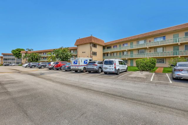 3 of 19 - 400 Village Green Circle W #117, Palm Springs, FL