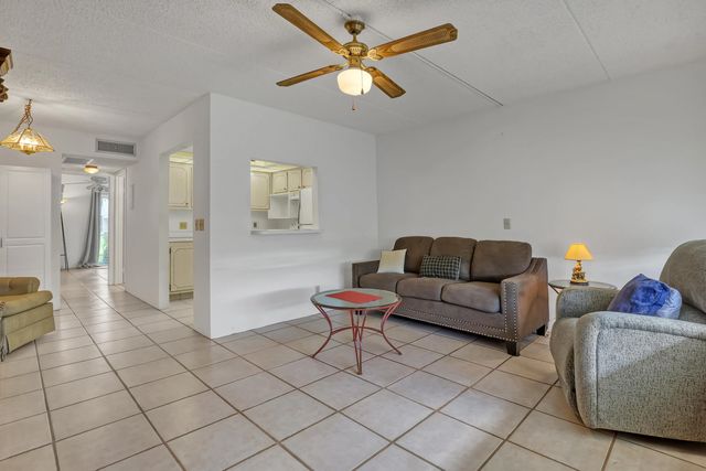 4 of 19 - 400 Village Green Circle W #117, Palm Springs, FL