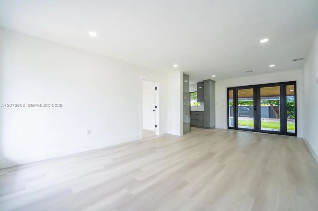 5 of 27 - 1301 Nw 176th Terrace, Miami Gardens, FL