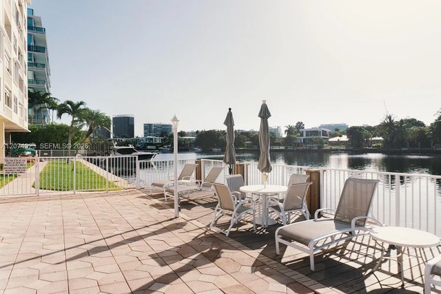 9111 E Bay Harbor Drive #5b, Bay Harbor Islands