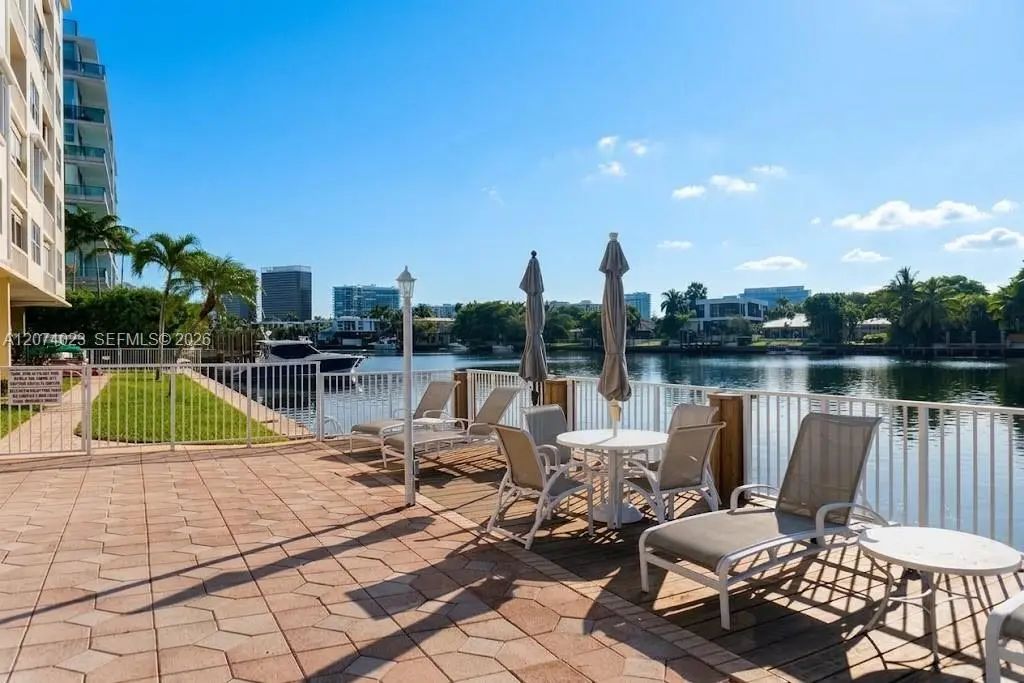 9111 E Bay Harbor Drive #5b, Bay Harbor Islands