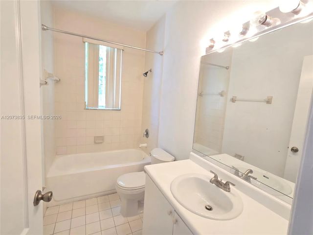 5 of 13 - 1661 Se 29th Court #200, Homestead, FL