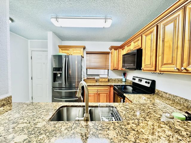 2 of 3 - 1541 Balfour Point Drive #d, West Palm Beach, FL