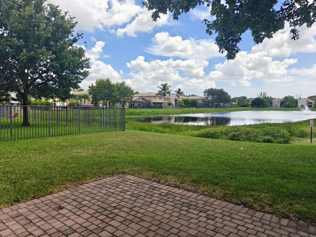 5 of 23 - 624 Garden Cress Trail, Royal Palm Beach, FL