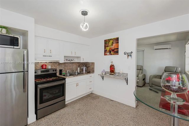3 of 32 - 229-230 Nw 48th Court, Miami, FL