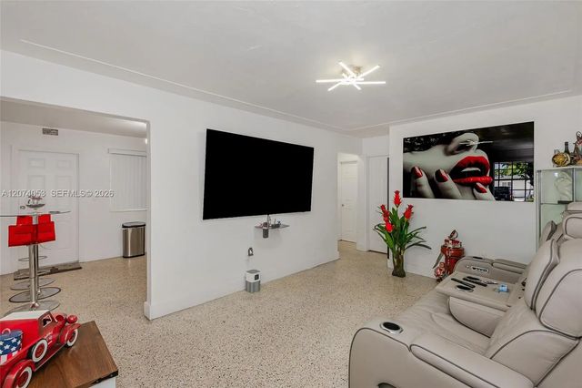 4 of 32 - 229-230 Nw 48th Court, Miami, FL