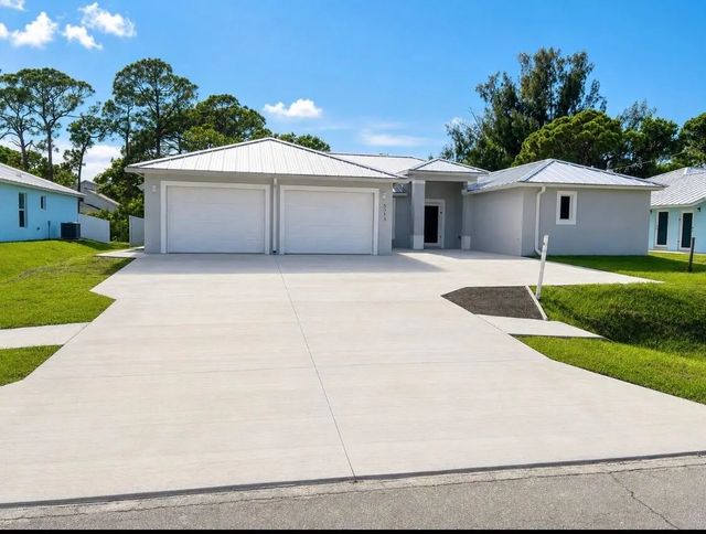 5913 Seagrape Drive, Fort Pierce