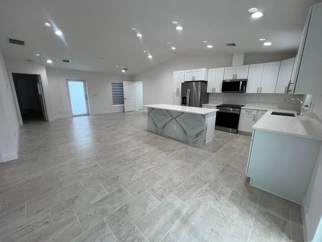 2 of 27 - 5913 Seagrape Drive, Fort Pierce, FL
