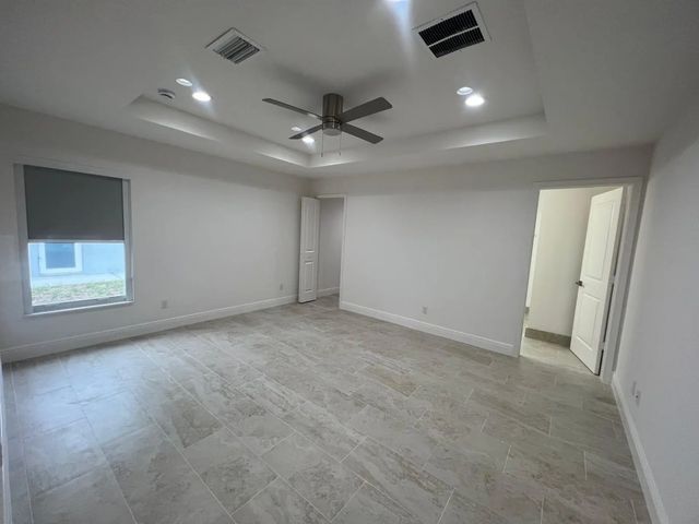 4 of 27 - 5913 Seagrape Drive, Fort Pierce, FL
