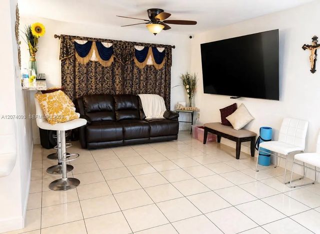 3 of 24 - 9331 Nw 24th Place, Sunrise, FL