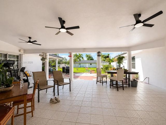 5 of 21 - 20835 Sw 236th Street, Homestead, FL