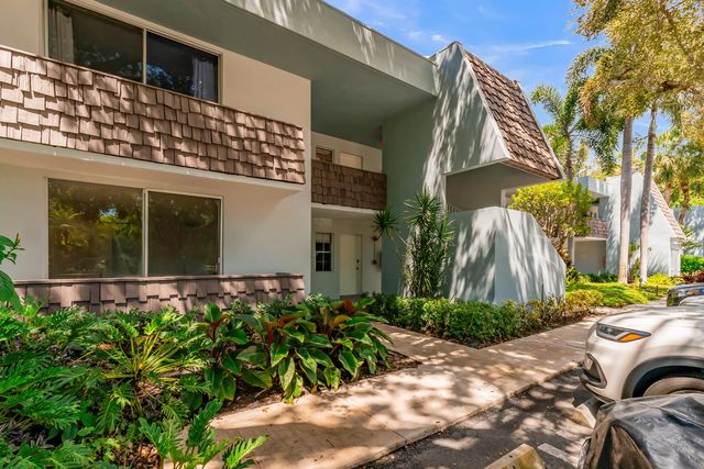 2 of 49 - 3201 N Course Lane E #212, Pompano Beach, FL