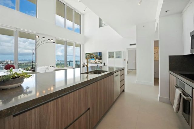 3470 E Coast Avenue #ph102, Miami