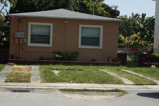 5 of 13 - 670 Ne 87th Street, Miami, FL