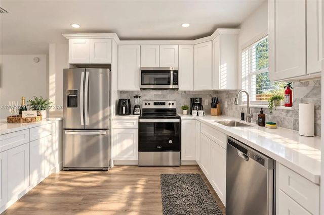 4 of 39 - 510 N 24th Avenue, Hollywood, FL