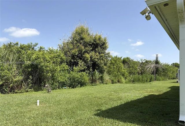 4 of 37 - 6517 Las Palmas Way, Port St. Lucie, FL