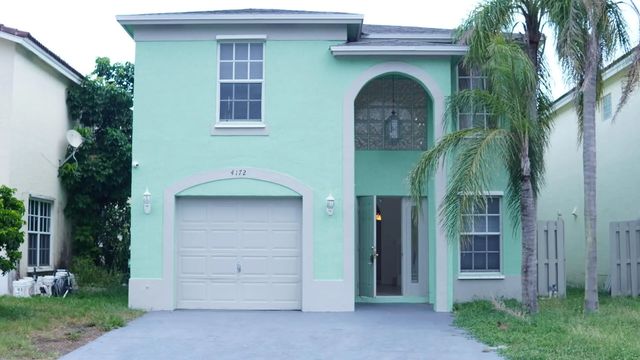 4172 Pine Hollow Circle, Greenacres
