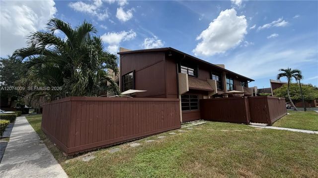 11507 Sw 64th Street #g, Miami