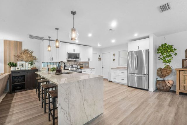 2 of 33 - 317 Daly Road, Tequesta, FL