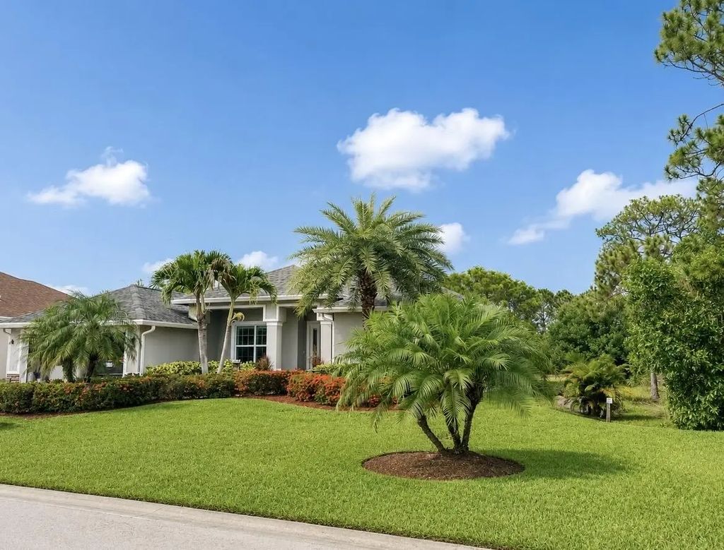 367 Sw Vista Lake Drive, Port St. Lucie