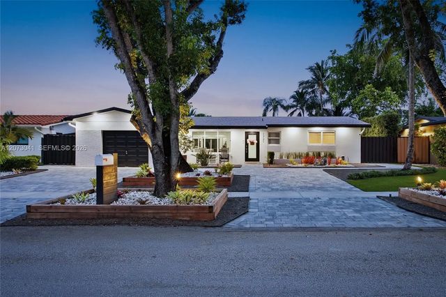 1721 Nw 114th Avenue, Pembroke Pines