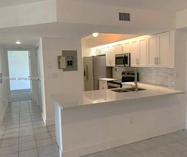 8670 Sw 212th Street #105, Cutler Bay