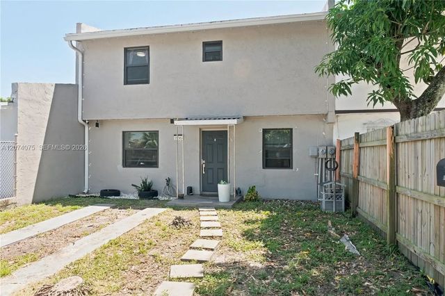 2 of 19 - 19367 Nw 45th Avenue, Miami Gardens, FL