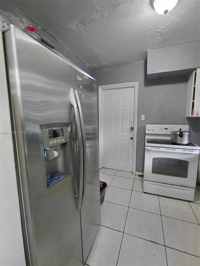 3 of 13 - 1530 Nw 68th Terrace, Miami, FL